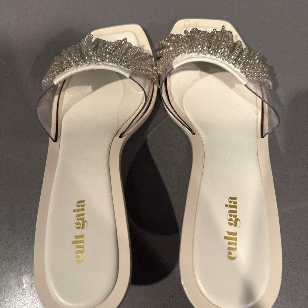 Women’s shoes